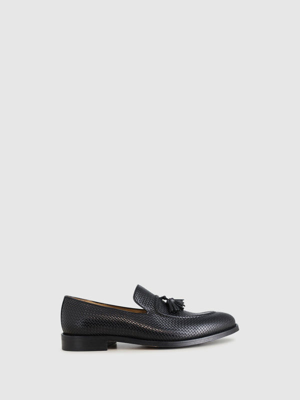 Loafers com Ponta Redonda em Preto